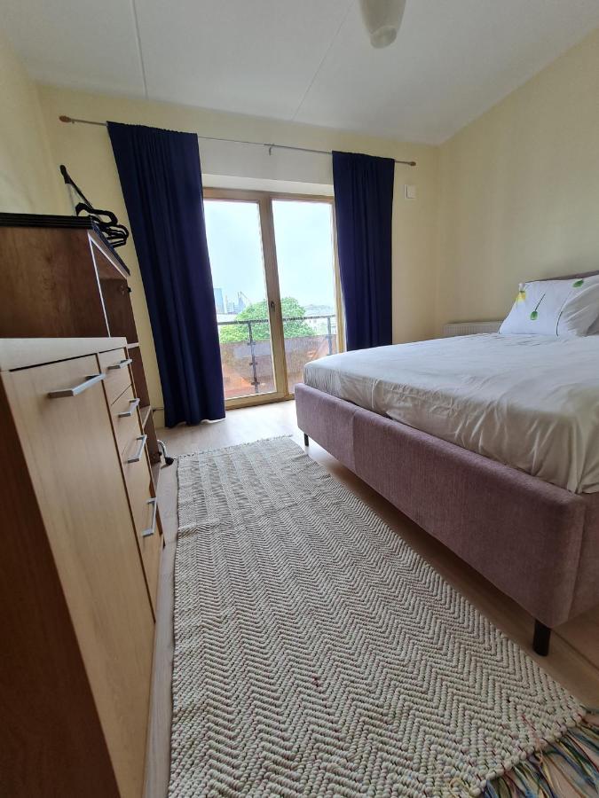 Cozy One Bedroom Apartment In City Center Tallin Exterior foto